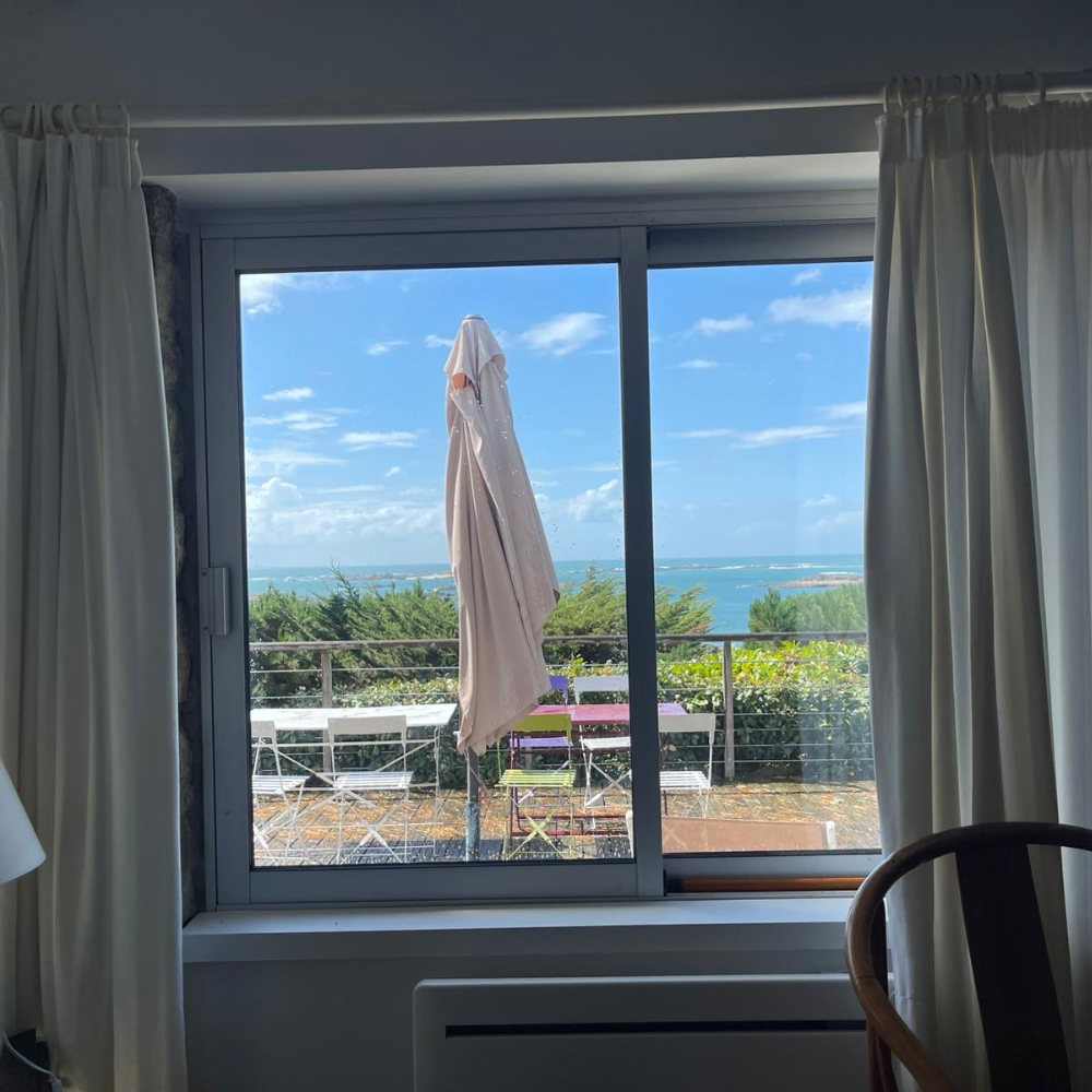 Salon vue exterieur sur terrasse